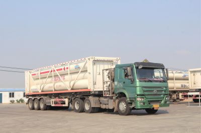 The hydrogen tank lorry